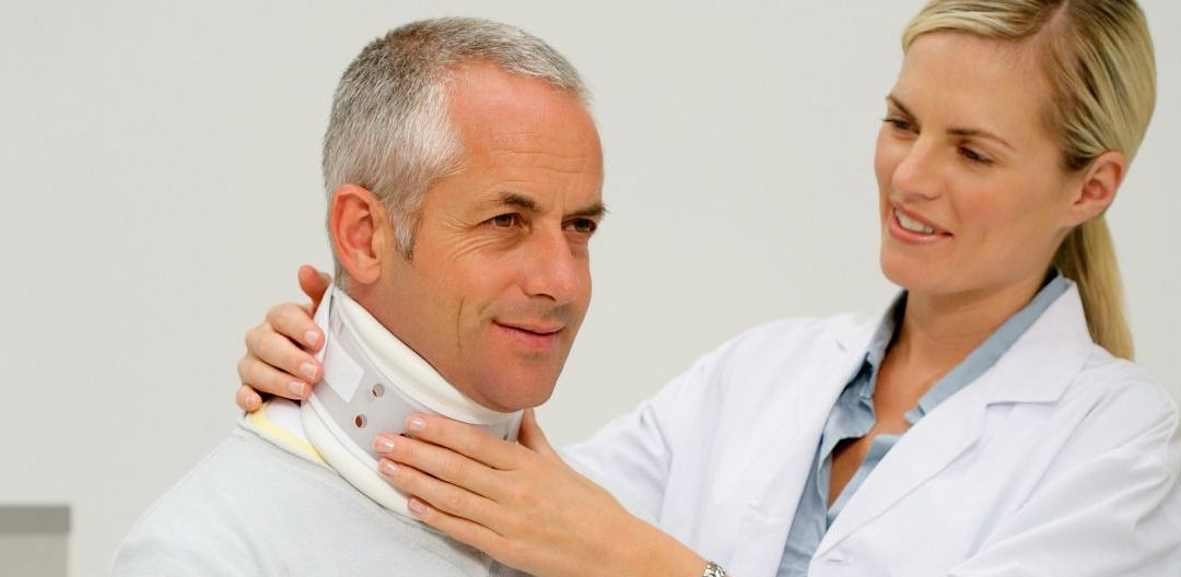 Spine Specialist Approach to Car Accident Whiplash
