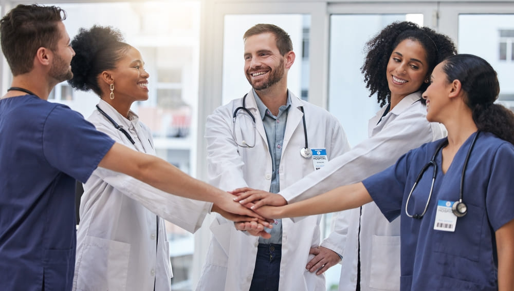 Únase a nuestro equipo - NY Spine Specialist