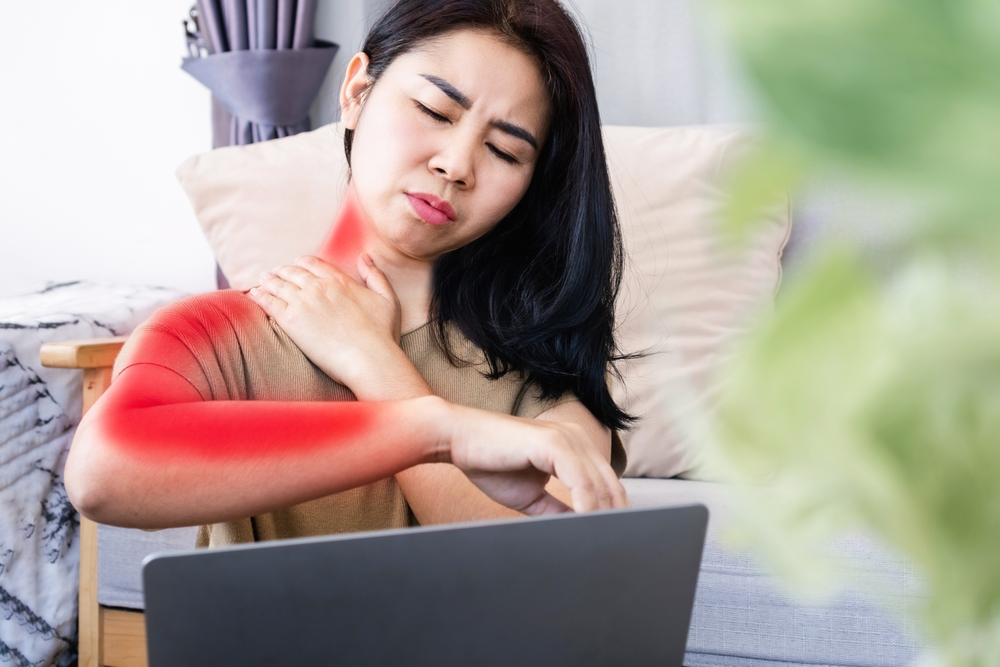 Common Symptoms of Cervical Radiculopathy and When To Seek Treatment
